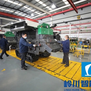 收获机总装流水线