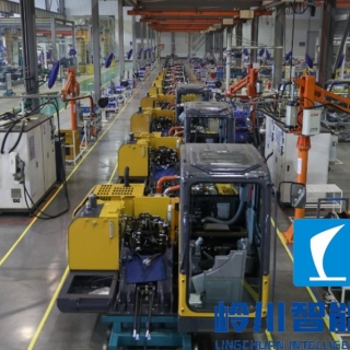 挖掘机总装流水线