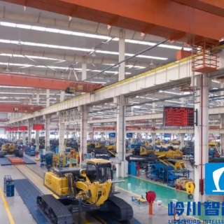 挖掘机生产流水线